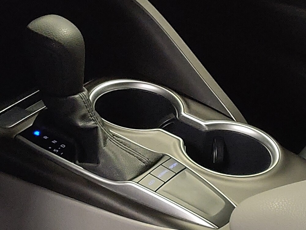 2022 Toyota Camry in Fort Myers, FL 33907 - 18093316 26