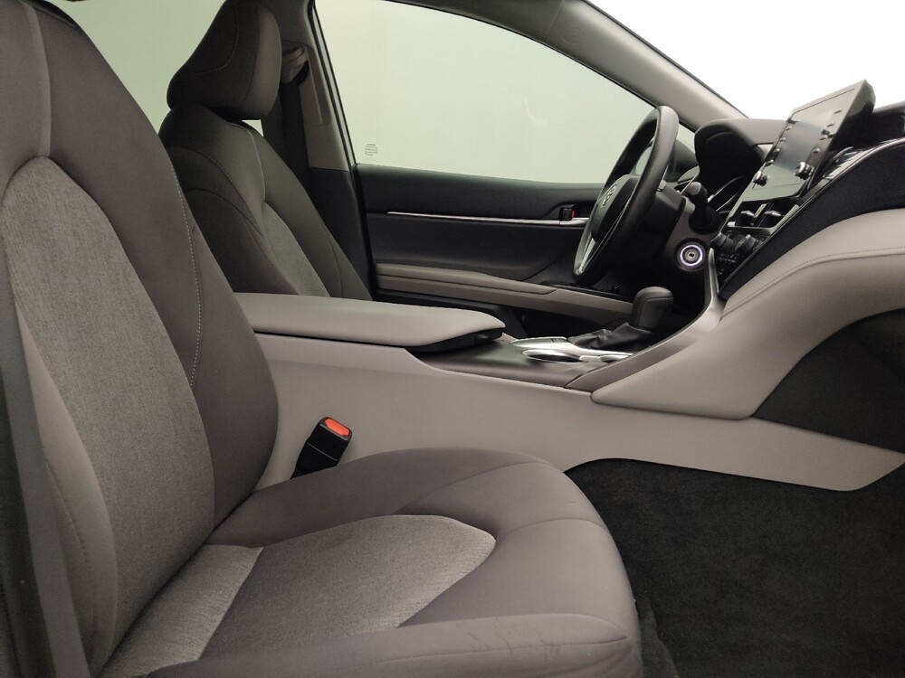 2022 Toyota Camry in Fort Myers, FL 33907 - 18093316 21