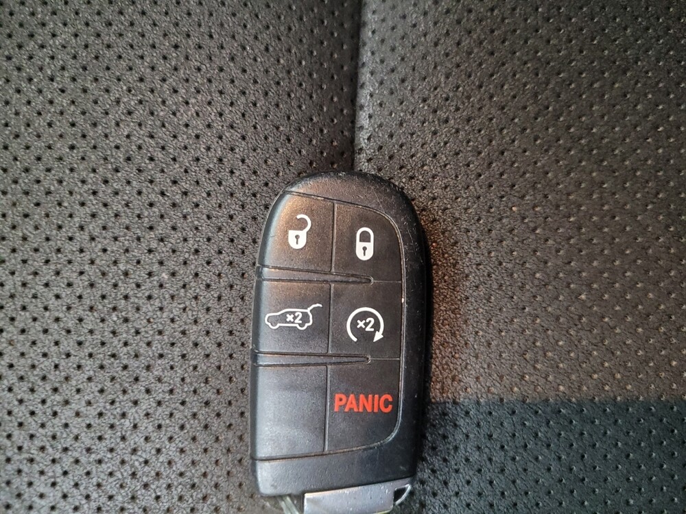 2020 Jeep Grand Cherokee in Indianapolis, IN 46219 - 18093320 32