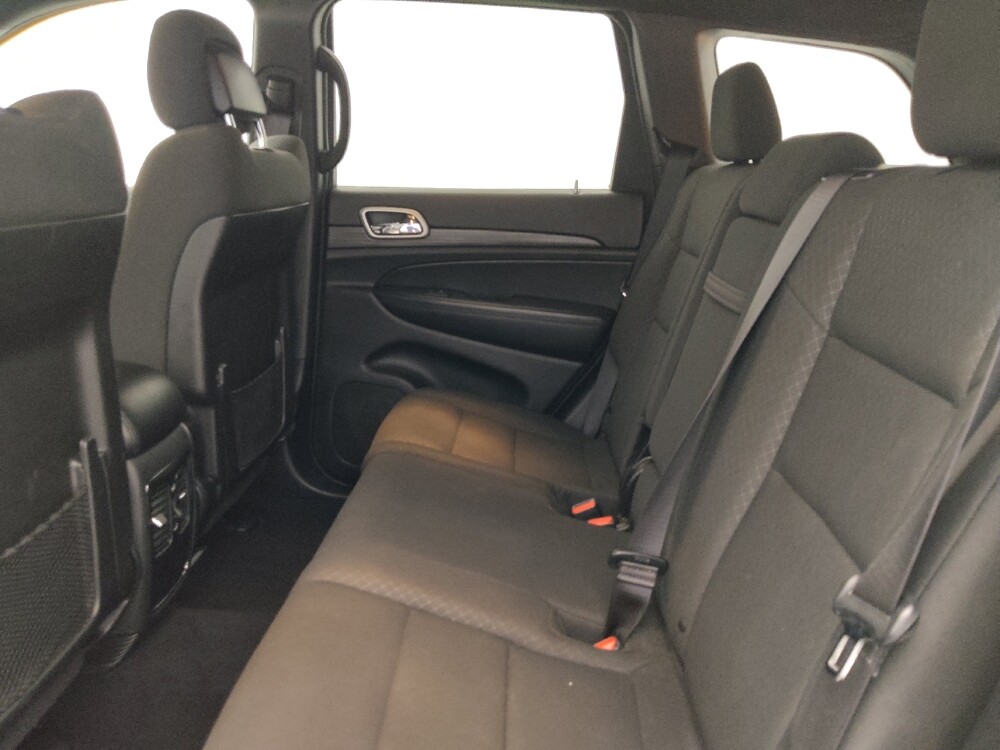 2019 Jeep Grand Cherokee in Clearwater, FL 33764 - 18093321 18