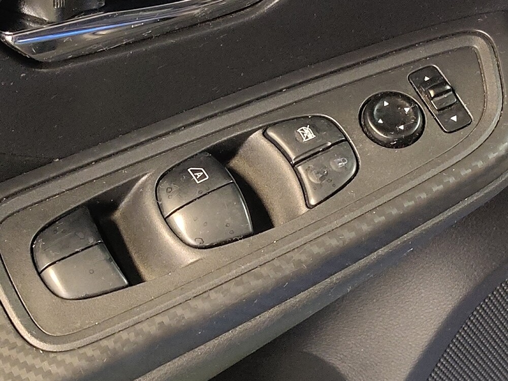 2020 Nissan Versa in Knoxville, TN 37923 - 18093324 27