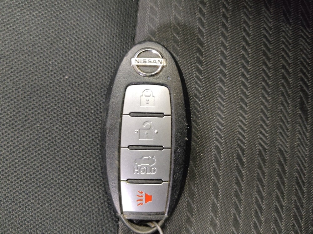 2020 Nissan Versa in Knoxville, TN 37923 - 18093324 32