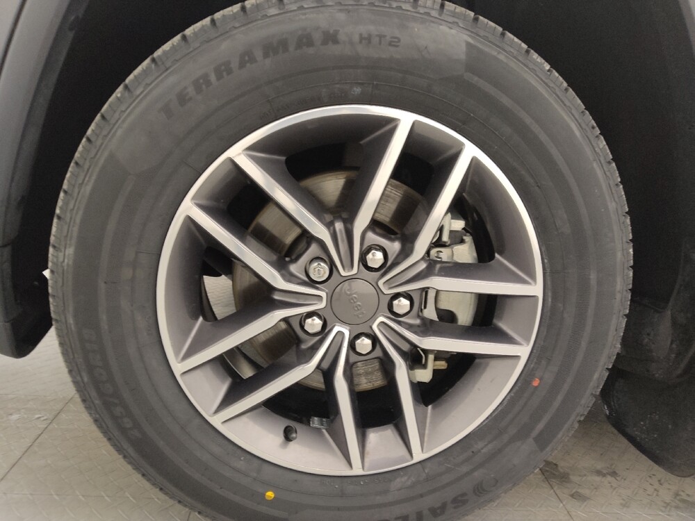 2020 Jeep Grand Cherokee in Clearwater, FL 33764 - 18093325 31