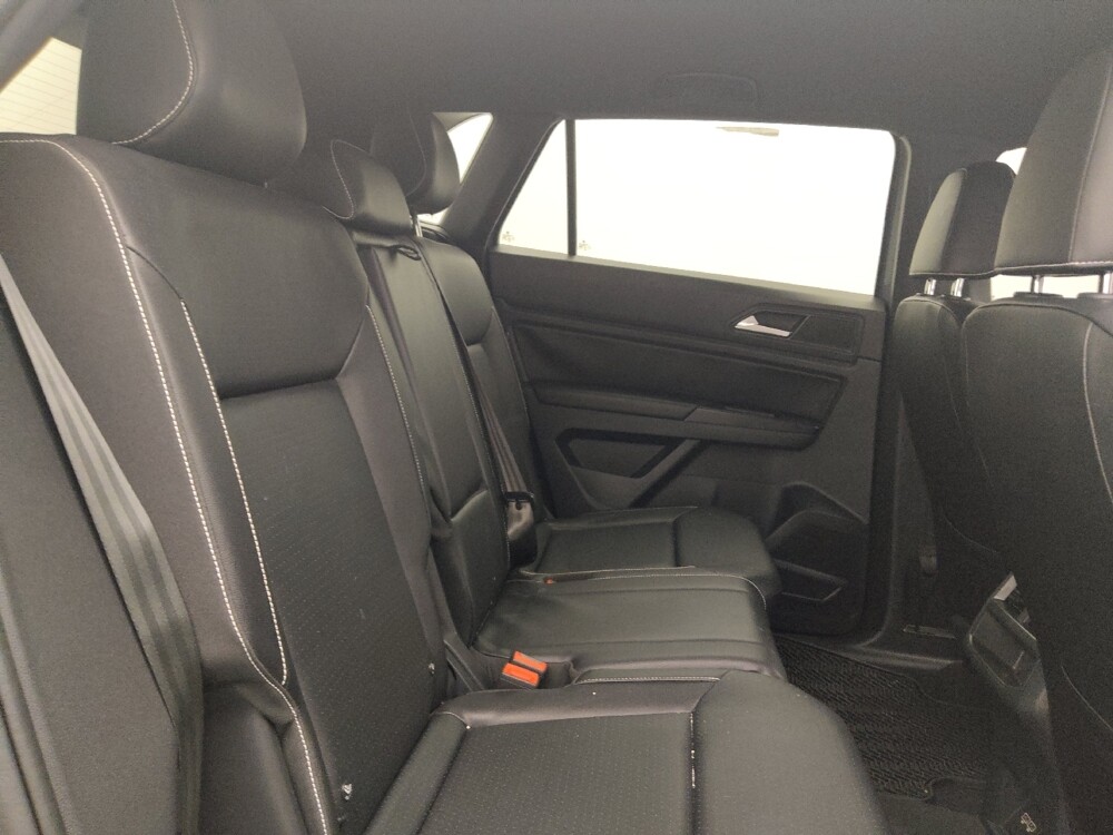 2020 Volkswagen Atlas in Tampa, FL 33619 - 18093326 19