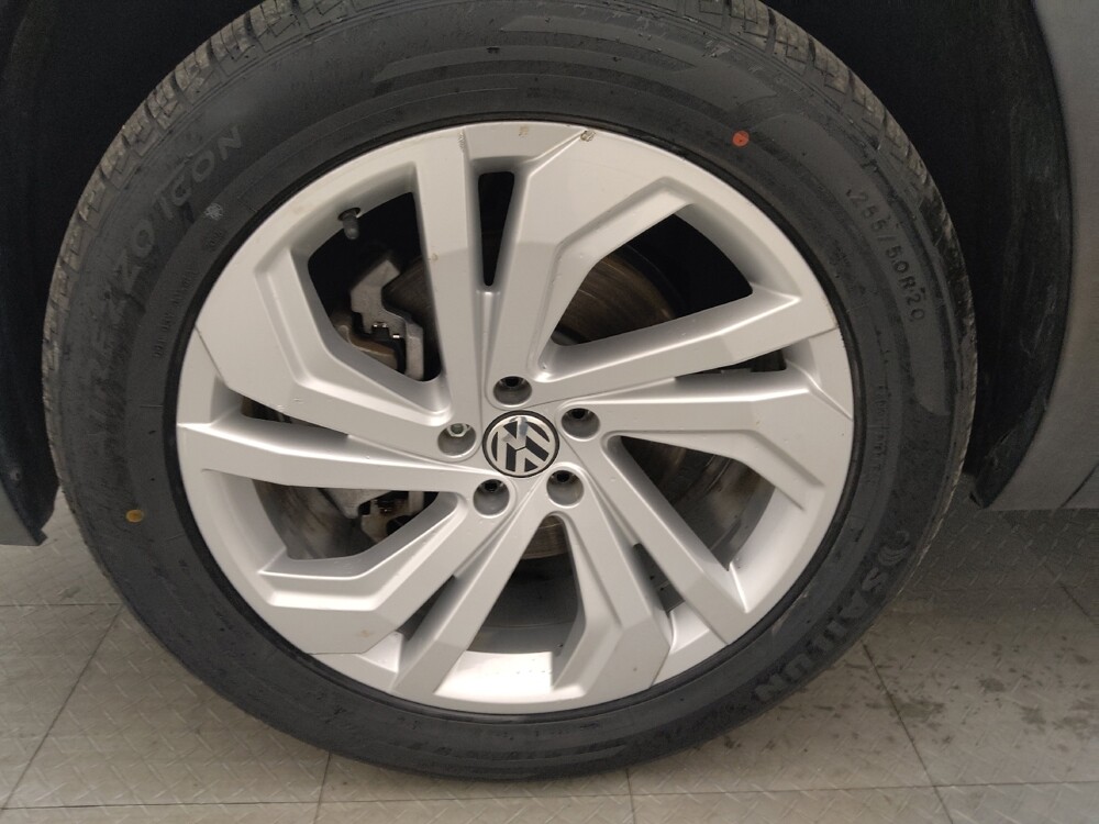 2020 Volkswagen Atlas in Tampa, FL 33619 - 18093326 31