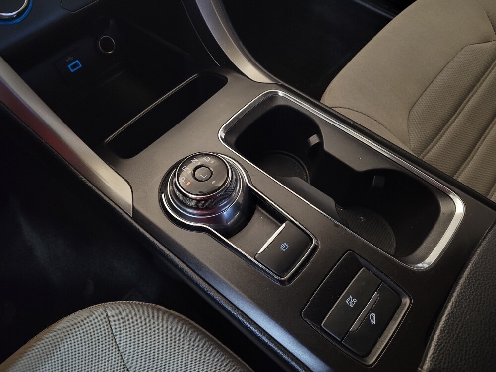 2018 Ford Fusion in Columbus, OH 43228 - 18093332 26