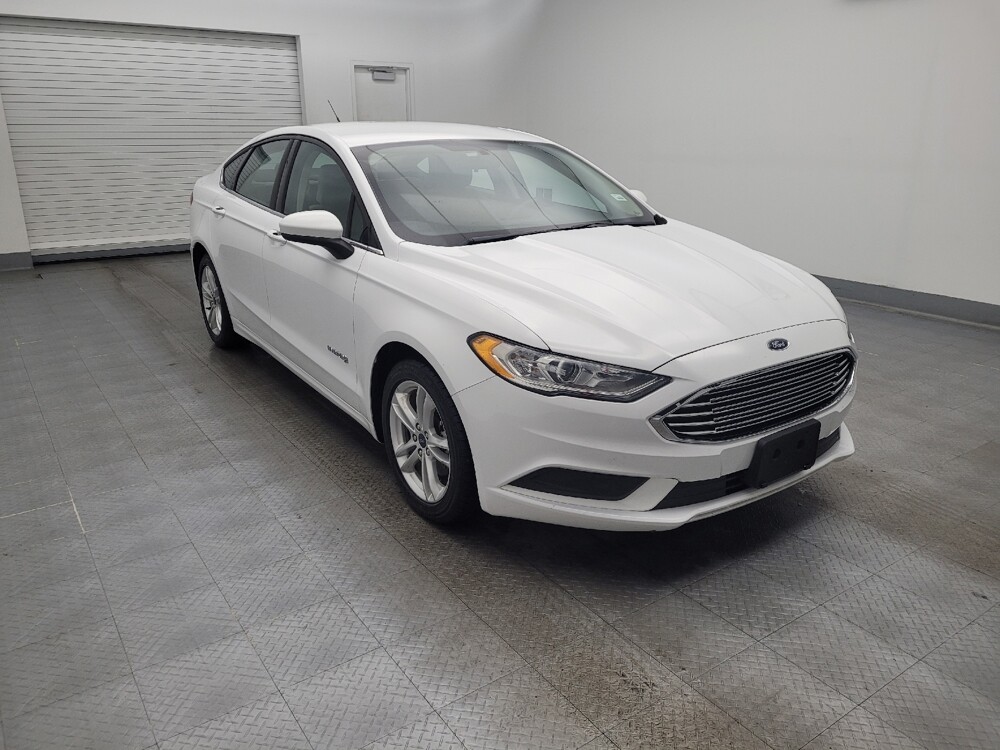 2018 Ford Fusion in Columbus, OH 43228 - 18093332 13