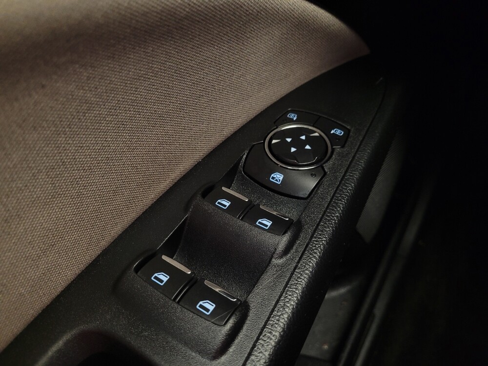 2018 Ford Fusion in Columbus, OH 43228 - 18093332 27