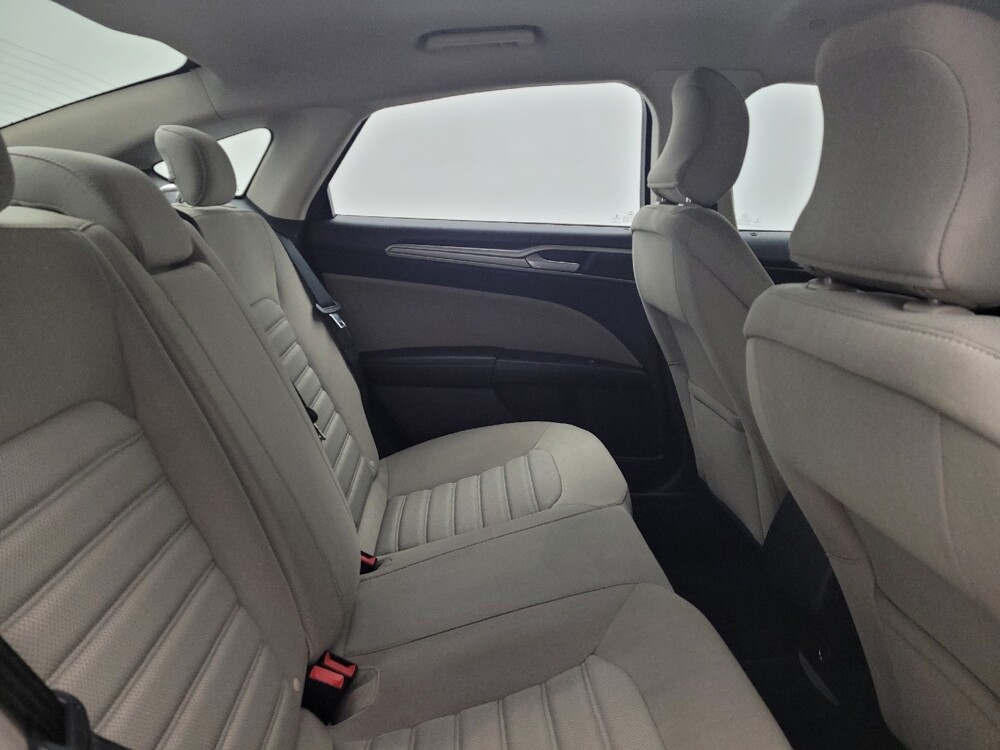 2018 Ford Fusion in Columbus, OH 43228 - 18093332 19