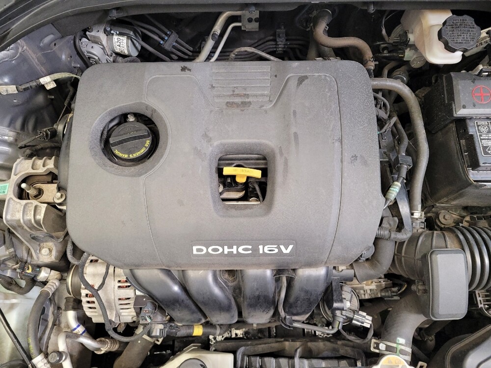 2018 Hyundai Elantra in Columbus, OH 43228 - 18093335 30