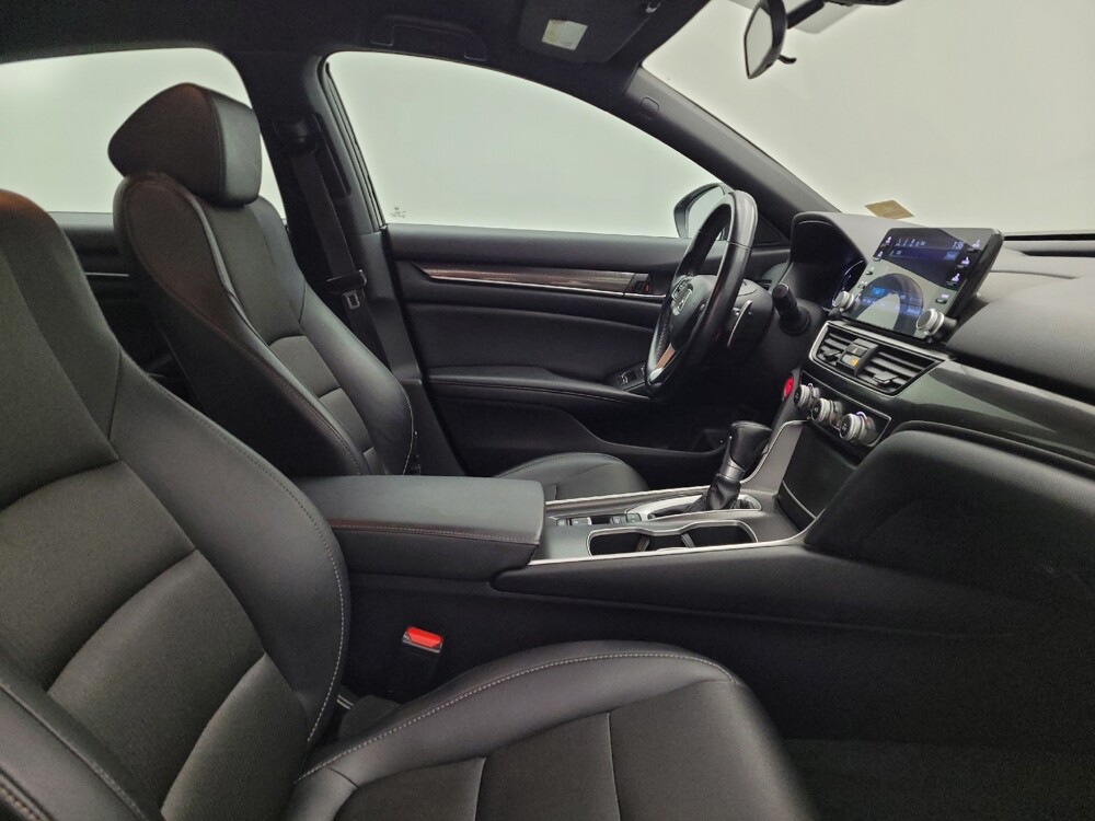 2021 Honda Accord in Columbus, OH 43228 - 18093339 21