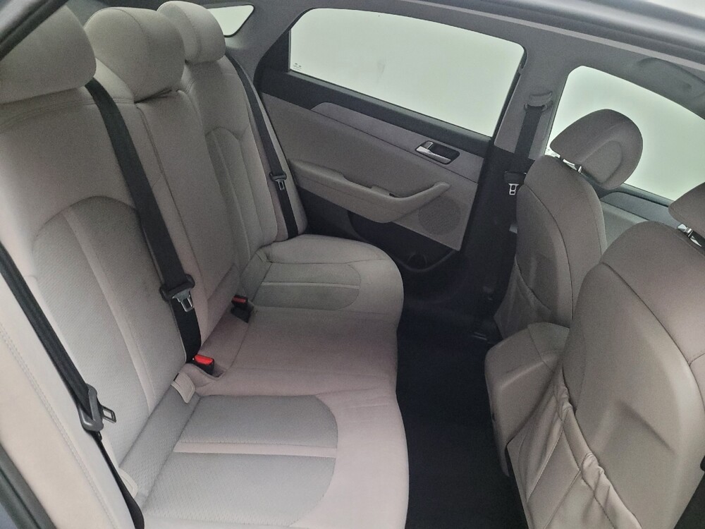2017 Hyundai Sonata in Torrance, CA 90504 - 18093340 19