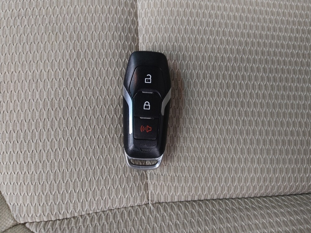 2017 Ford Explorer in Topeka, KS 66611 - 18093342 32