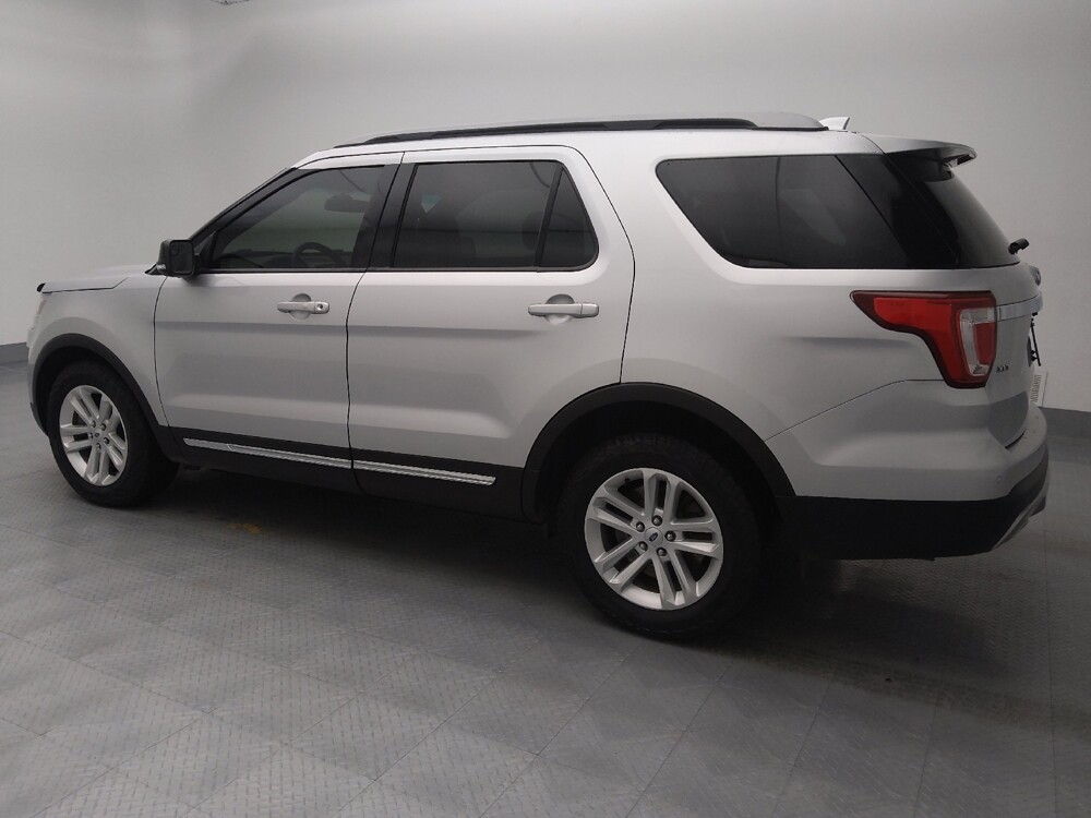 2017 Ford Explorer in Topeka, KS 66611 - 18093342 3