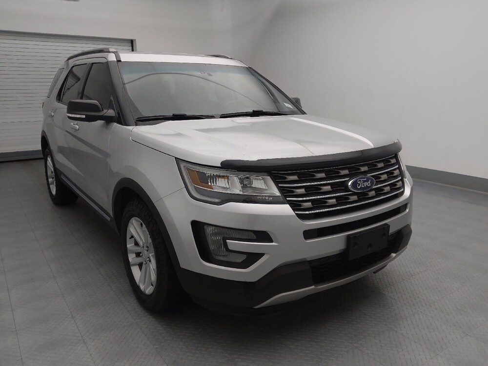 2017 Ford Explorer in Topeka, KS 66611 - 18093342 13