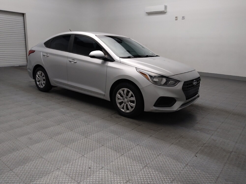 2018 Hyundai Accent in Tulsa, OK 74145 - 18093344 13