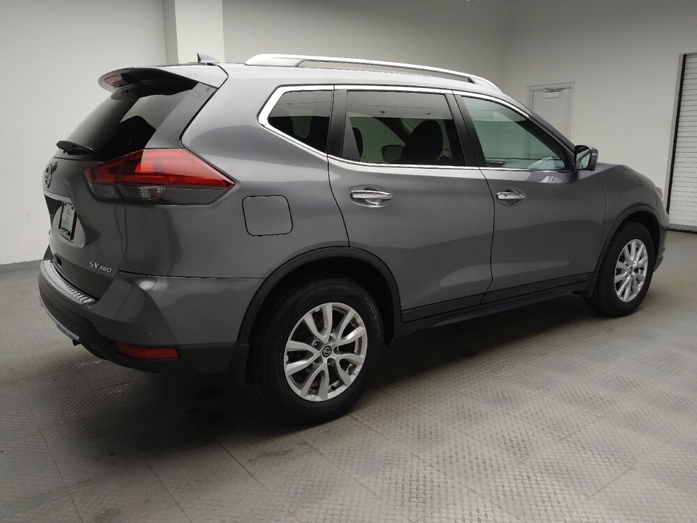 2018 Nissan Rogue in Taylor, MI 48180 - 18093348 10