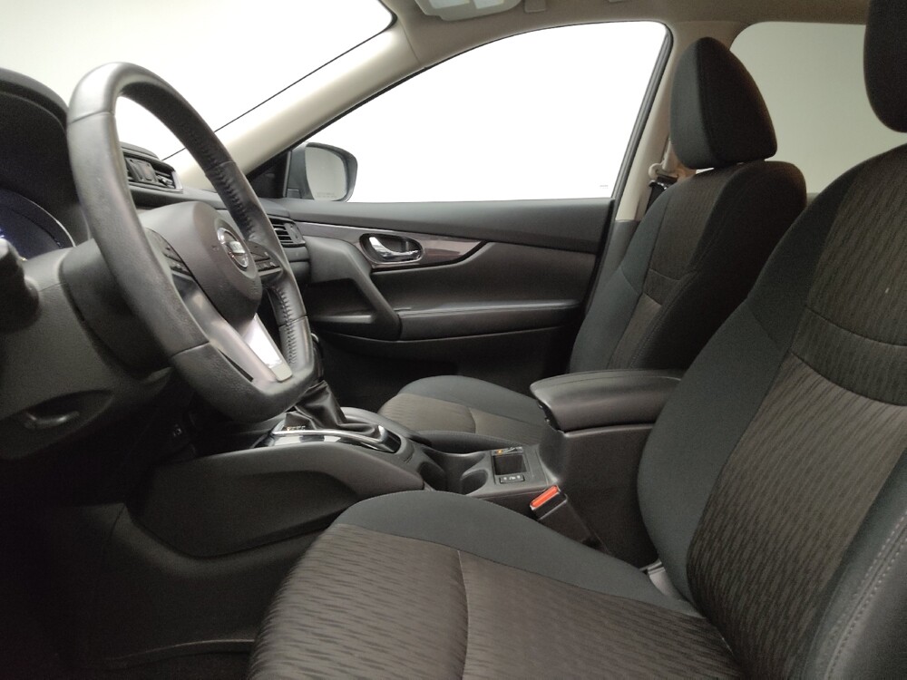 2018 Nissan Rogue in Taylor, MI 48180 - 18093348 17