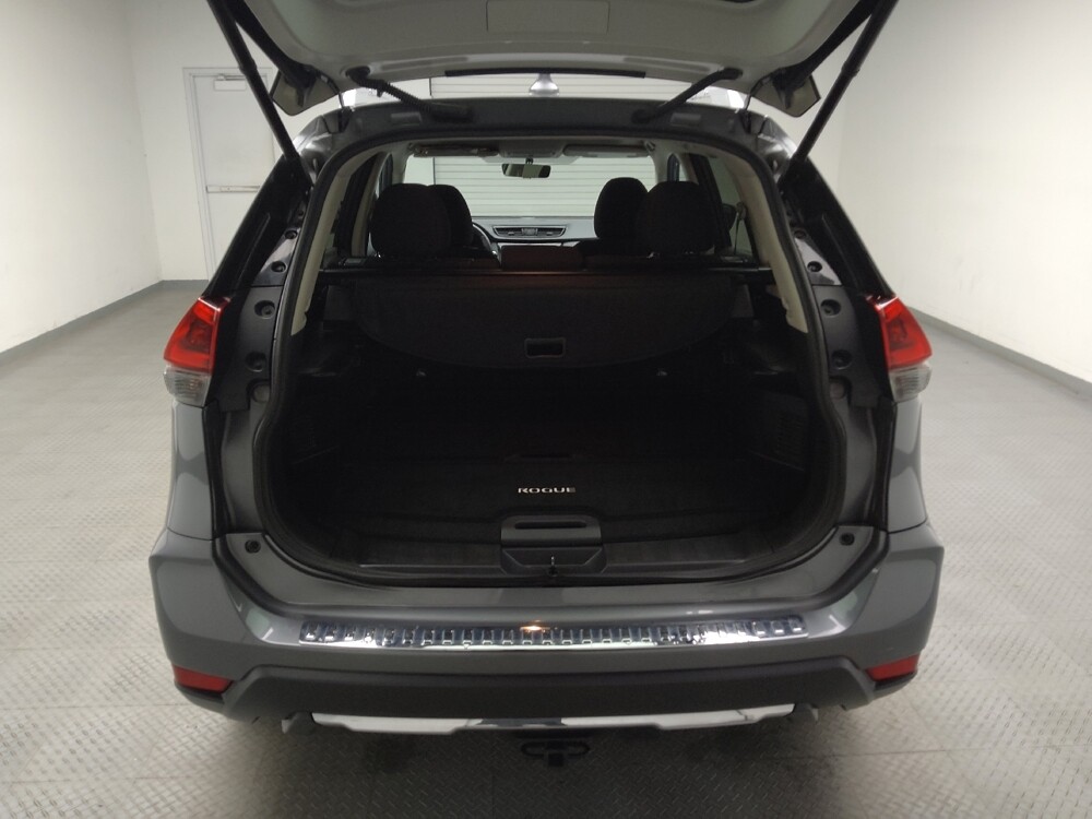 2018 Nissan Rogue in Taylor, MI 48180 - 18093348 29