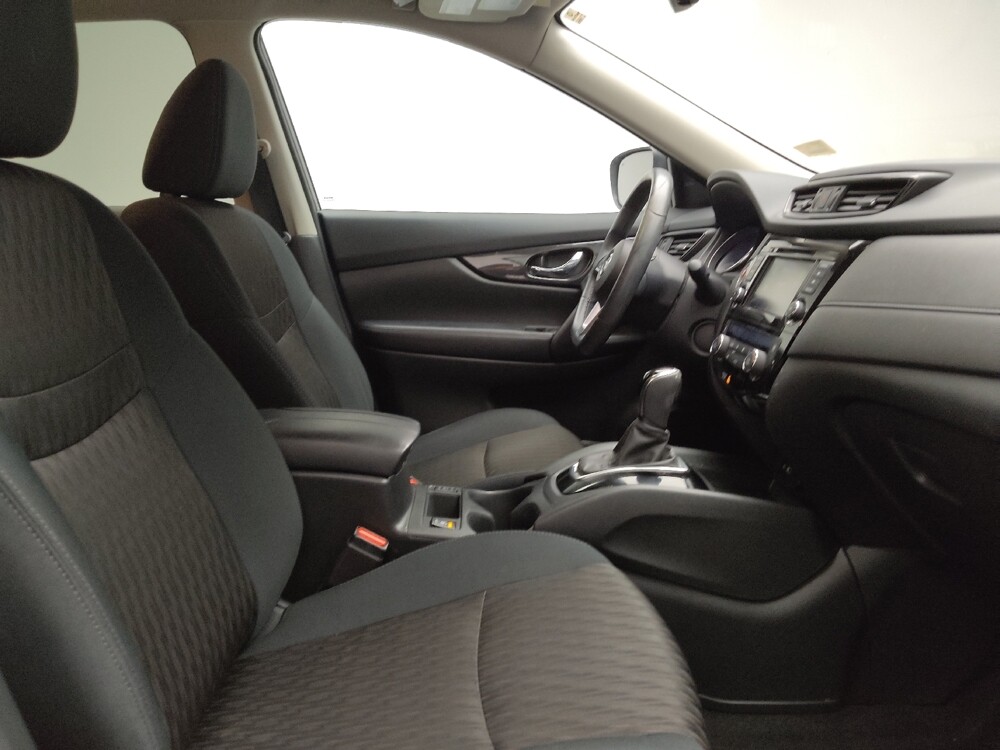 2018 Nissan Rogue in Taylor, MI 48180 - 18093348 21