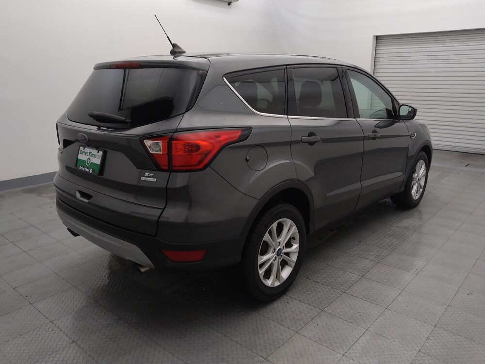 2019 Ford Escape in Houston, TX 77074 - 18093350 9