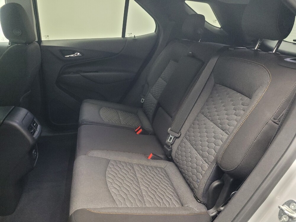 2020 Chevrolet Equinox in Indianapolis, IN 46222 - 18093352 18