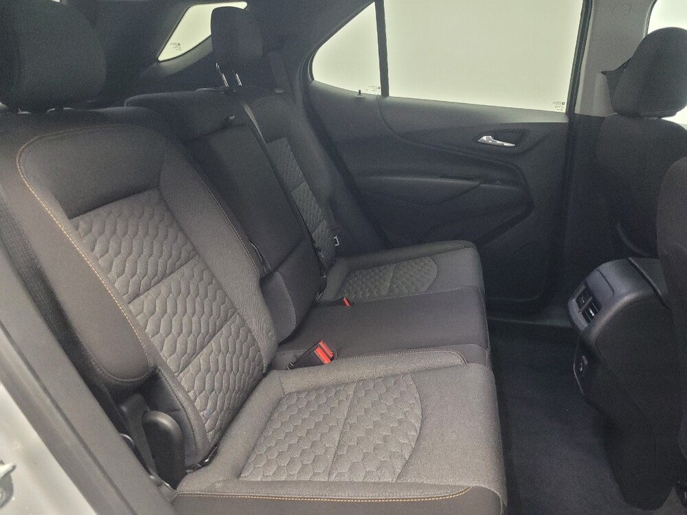 2020 Chevrolet Equinox in Indianapolis, IN 46222 - 18093352 19