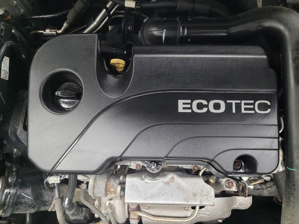 2020 Chevrolet Equinox in Indianapolis, IN 46222 - 18093352 30