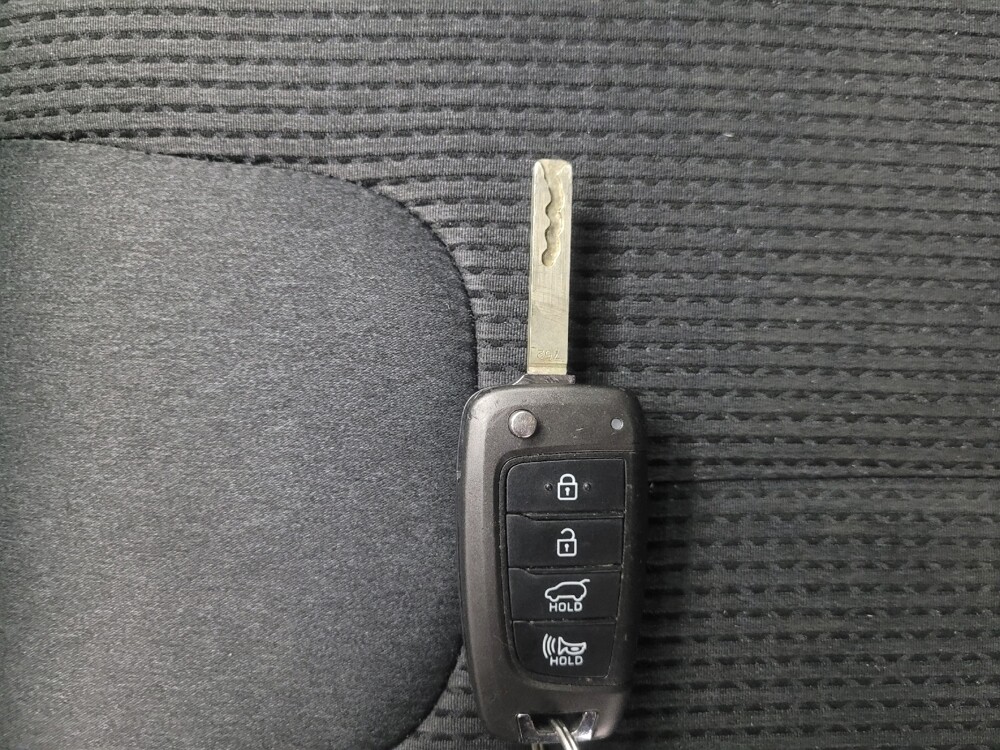 2019 Hyundai Santa Fe in Highland, IN 46322 - 18093354 32