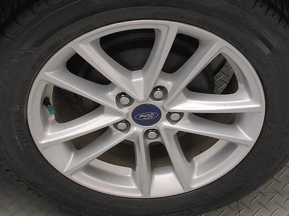 2017 Ford Focus in Temple, TX 76502 - 18093355 31