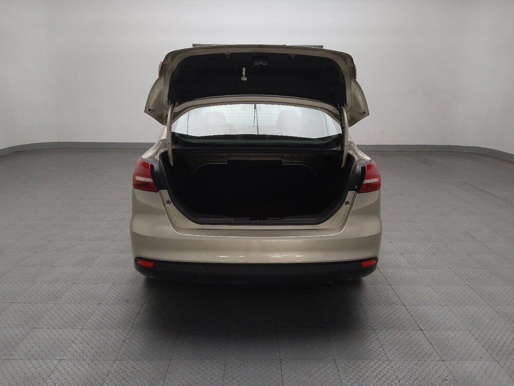 2017 Ford Focus in Temple, TX 76502 - 18093355 29