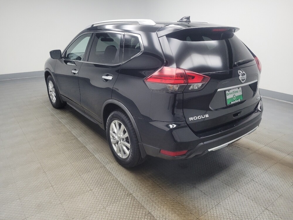 2017 Nissan Rogue in Ft Wayne, IN 46805 - 18093359 3