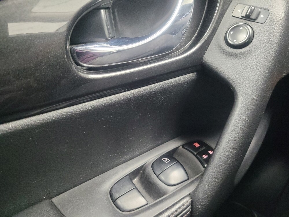 2017 Nissan Rogue in Ft Wayne, IN 46805 - 18093359 27