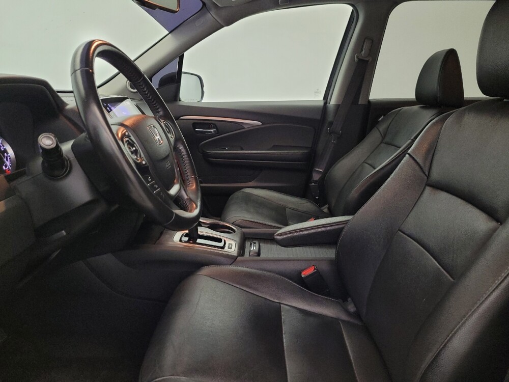 2017 Honda Pilot in Mesa, AZ 85210 - 18093362 17