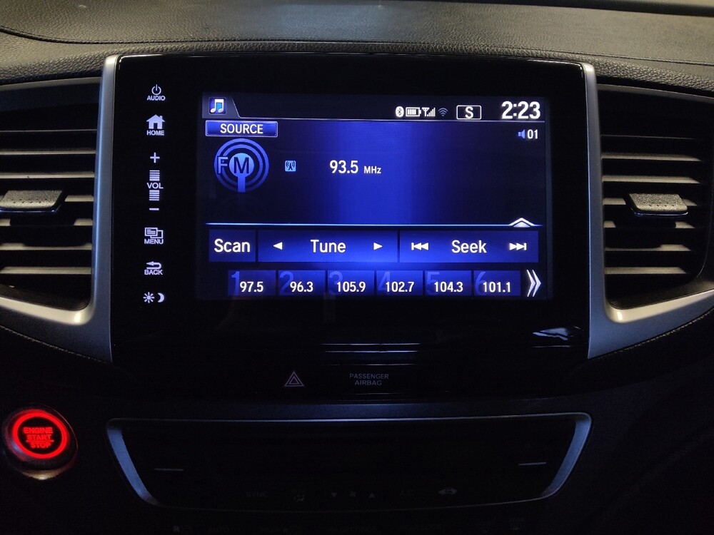 2017 Honda Pilot in Mesa, AZ 85210 - 18093362 25