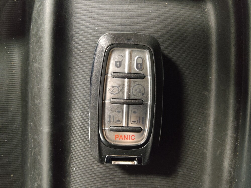 2017 Chrysler Pacifica in Conyers, GA 30094 - 18093376 32