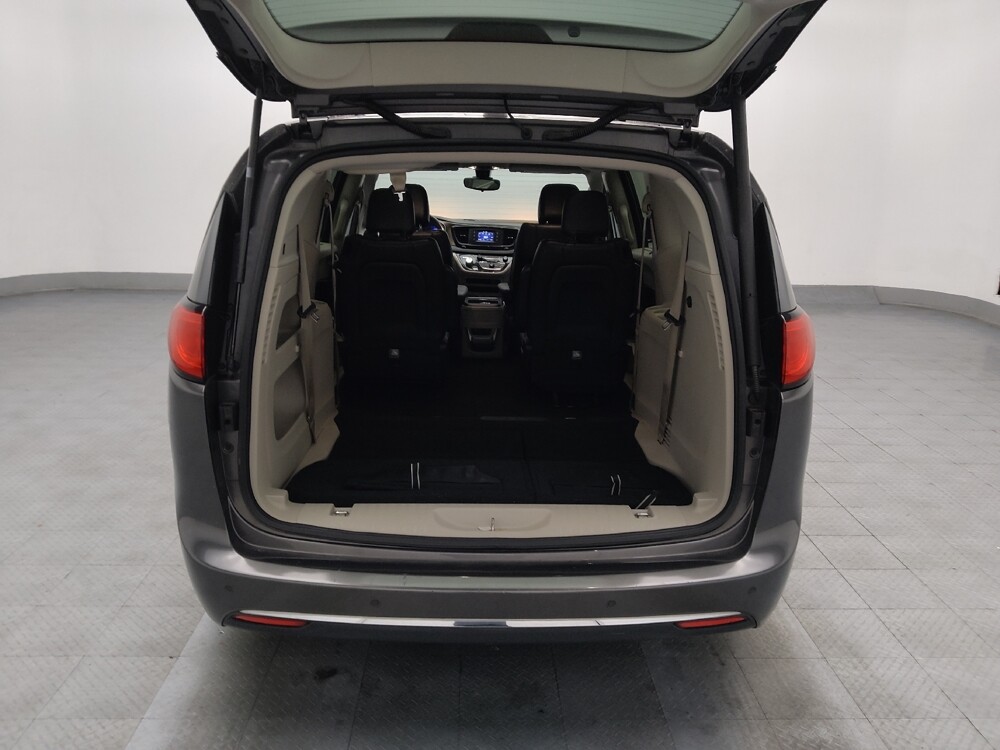 2017 Chrysler Pacifica in Conyers, GA 30094 - 18093376 29