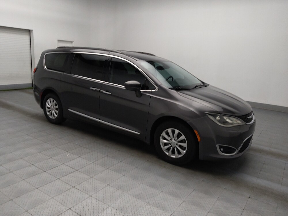 2017 Chrysler Pacifica in Conyers, GA 30094 - 18093376 11