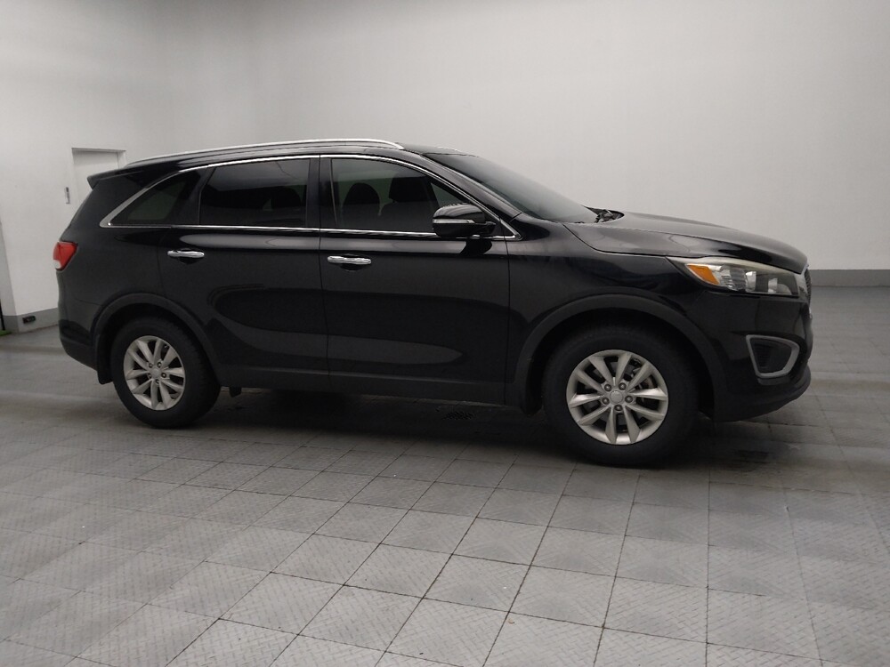 2017 Kia Sorento in Conyers, GA 30094 - 18093377 11
