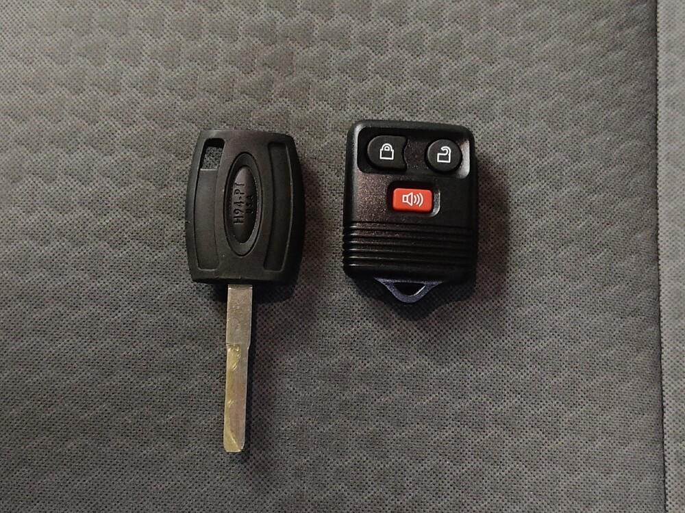 2017 Ford Escape in Columbia, SC 29210 - 18093392 32