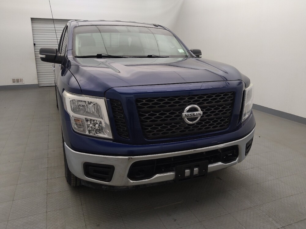 2019 Nissan Titan in San Antonio, TX 78238 - 18093395 14