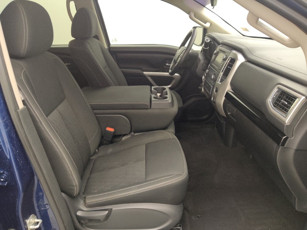 2019 Nissan Titan in San Antonio, TX 78238 - 18093395 21