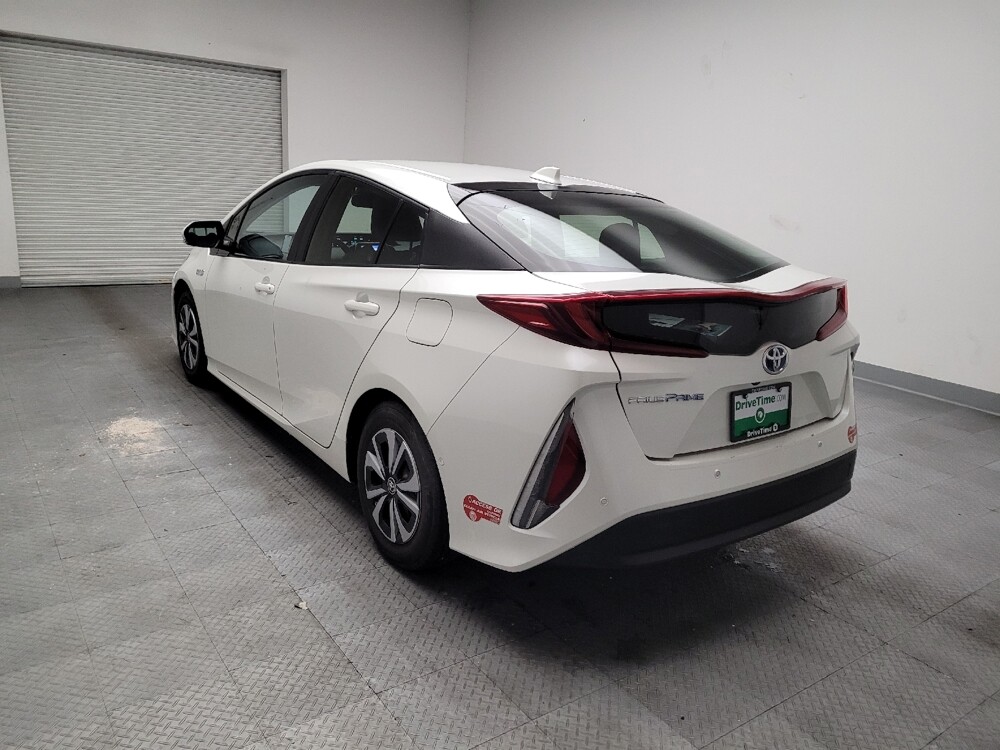 2017 Toyota Prius Prime in Sacramento, CA 95821 - 18093397 5