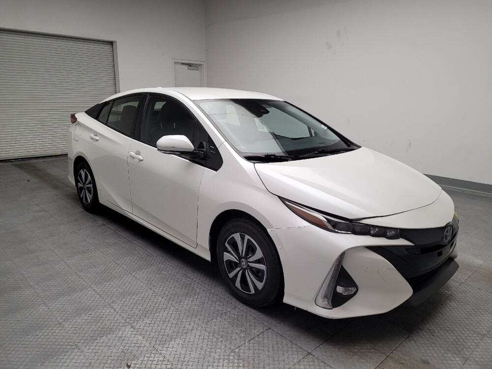 2017 Toyota Prius Prime in Sacramento, CA 95821 - 18093397 13