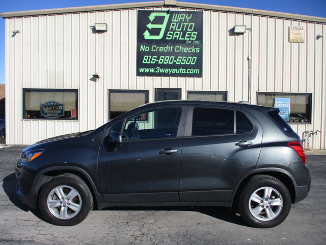 2020 Chevrolet Trax in Oak Grove, MO 64075 - 18093400 8