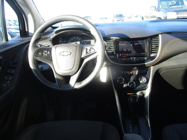 2020 Chevrolet Trax in Oak Grove, MO 64075 - 18093400 12