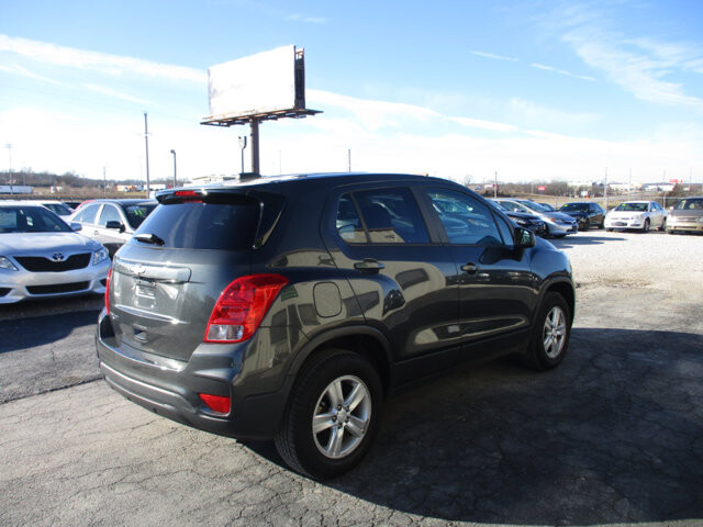 2020 Chevrolet Trax in Oak Grove, MO 64075 - 18093400 5