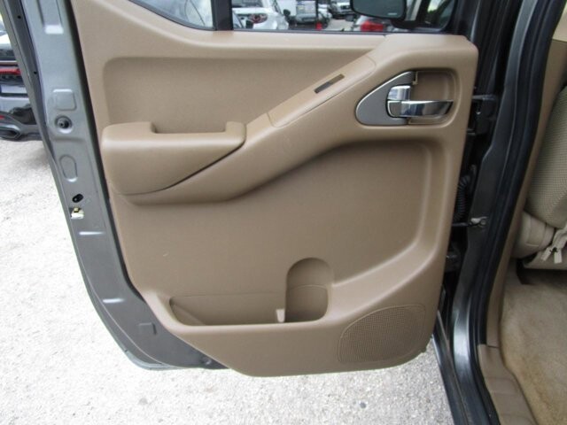 2007 Nissan Frontier in Tampa, FL 33604-6914 - 18093409 17