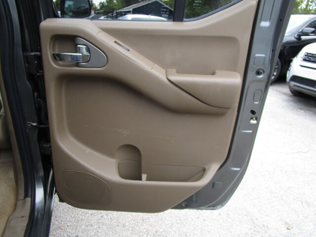 2007 Nissan Frontier in Tampa, FL 33604-6914 - 18093409 16