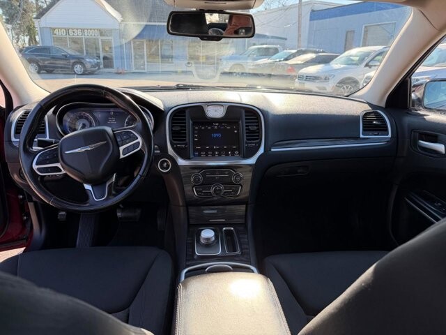 2019 Chrysler 300 in Baltimore, MD 21225 - 18093420 28